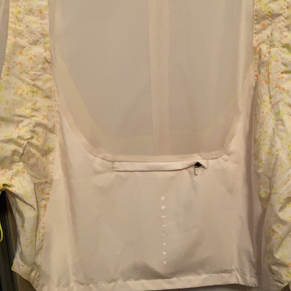 Nike running jacket - Picture 5 of 7